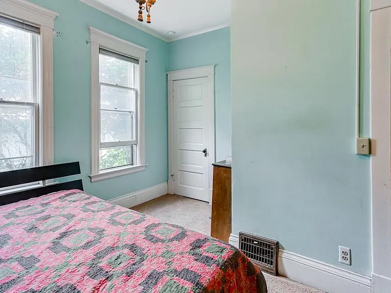 1507 Washington St NE #1 — Photo 10