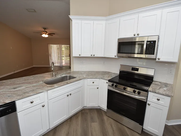 6 Seckel Ct — Photo 7