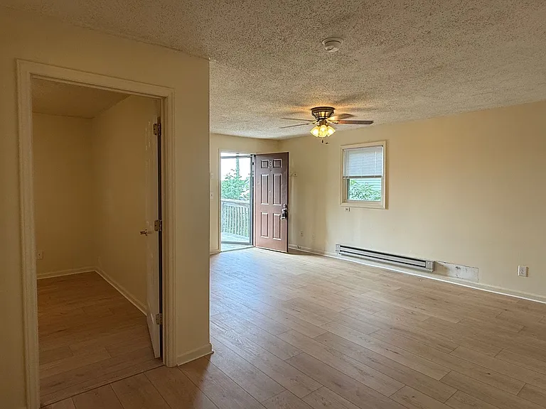 113 Elliott And Scott Cir — Photo 10