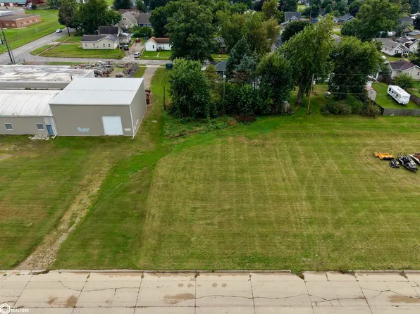 1103 Turner St, Marshalltown, IA 50158