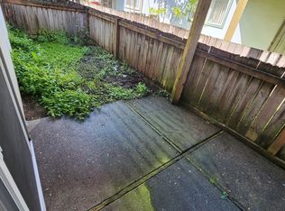 1245 W 7th Aly APT 12, Eugene, OR 97402