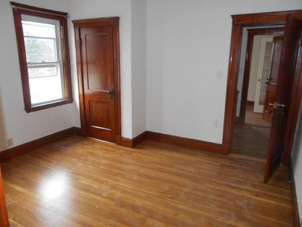 2nd image of 473 Medford St #1