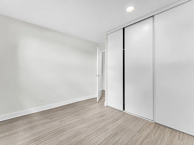 480 Canatara Ct — Photo 18