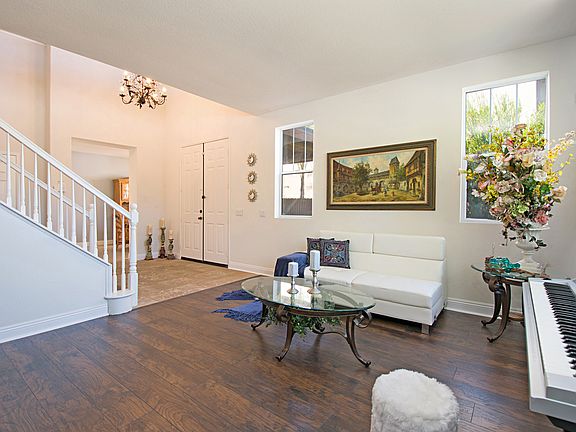 4th image of 9973 Fox Valley Ln