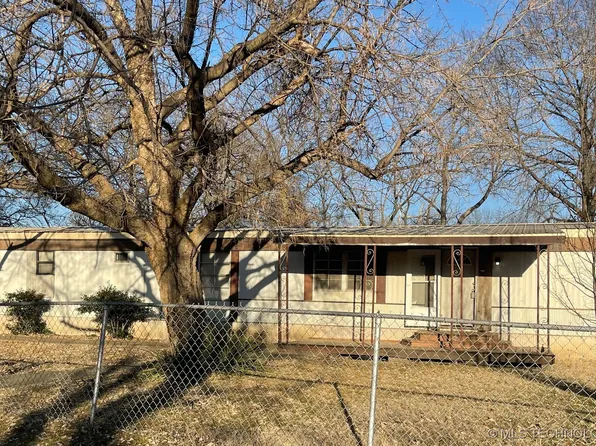 1407 N Bryan St, Okmulgee, OK 74447