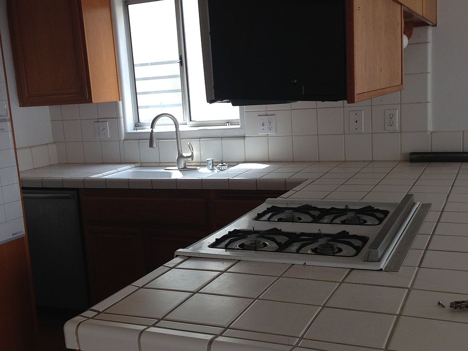 2nd image of 116 Kelp St #B