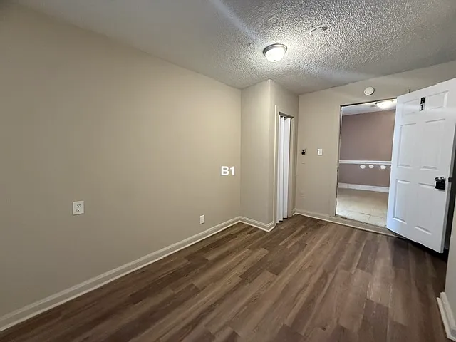 822 Holt Ave — Photo 11