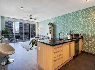 Axis Ii, Miami, FL 33130