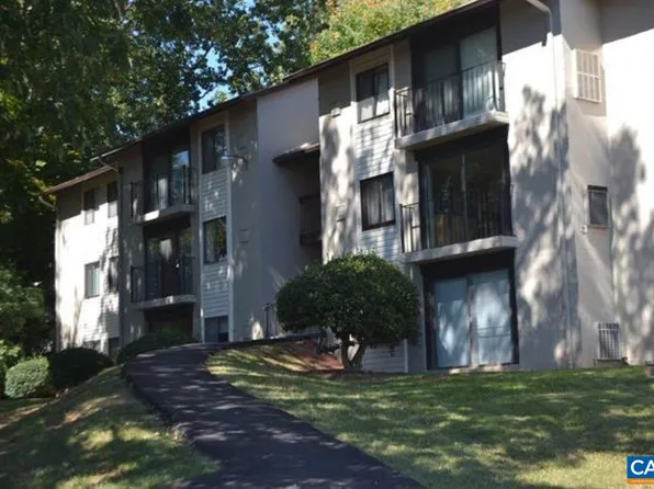 3 Spring Ct, Charlottesville, VA 22901