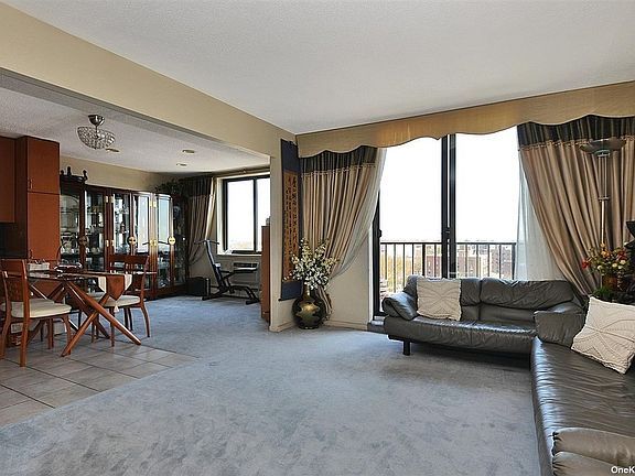 5th image of 144-77 Roosevelt Ave #10A