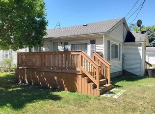 217 Maple St, Breckenridge, MI 48615