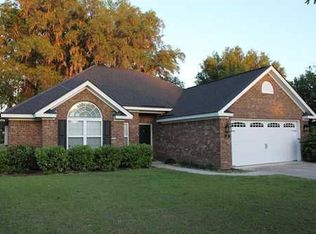 2 Oakmont Rd, Savannah, GA 31419