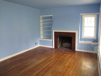 3rd image of 2540 Auburn Ave