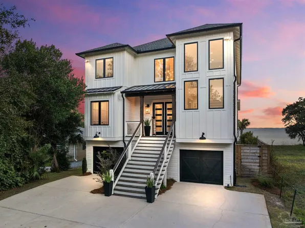 1101 Beachview Dr NE, Fort Walton Beach, FL 32547