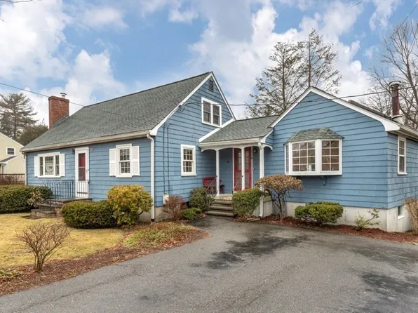17 Sturges Rd, Reading, MA 01867