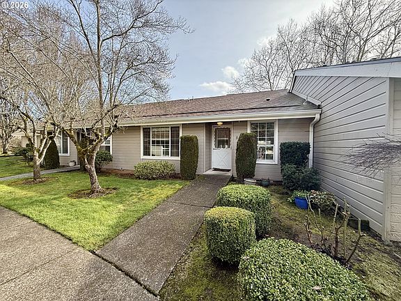 2nd image of 13775 SW Scholls Ferry Rd APT 11