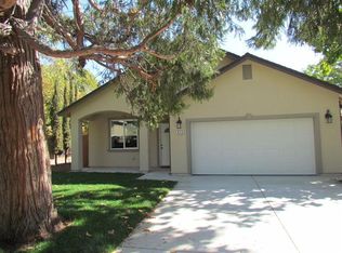 415 Clinton Ave, Roseville, CA 95678