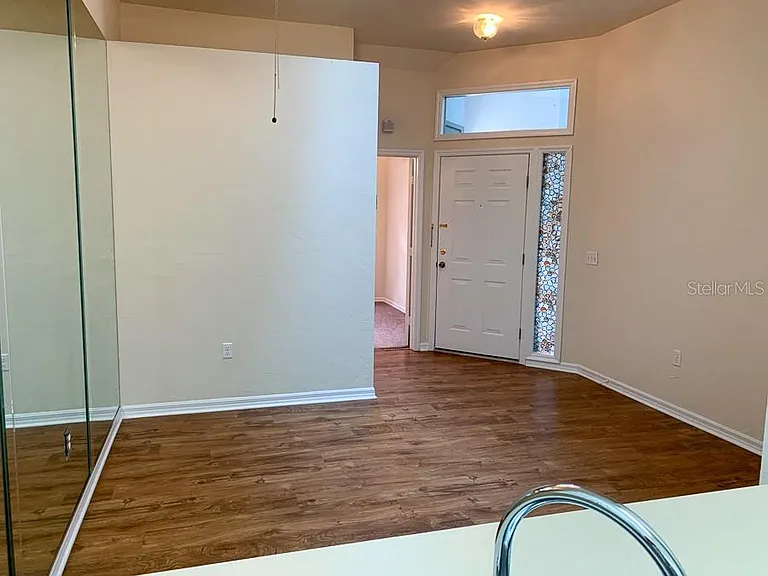 3901 SW 27th St #5 — Photo 6