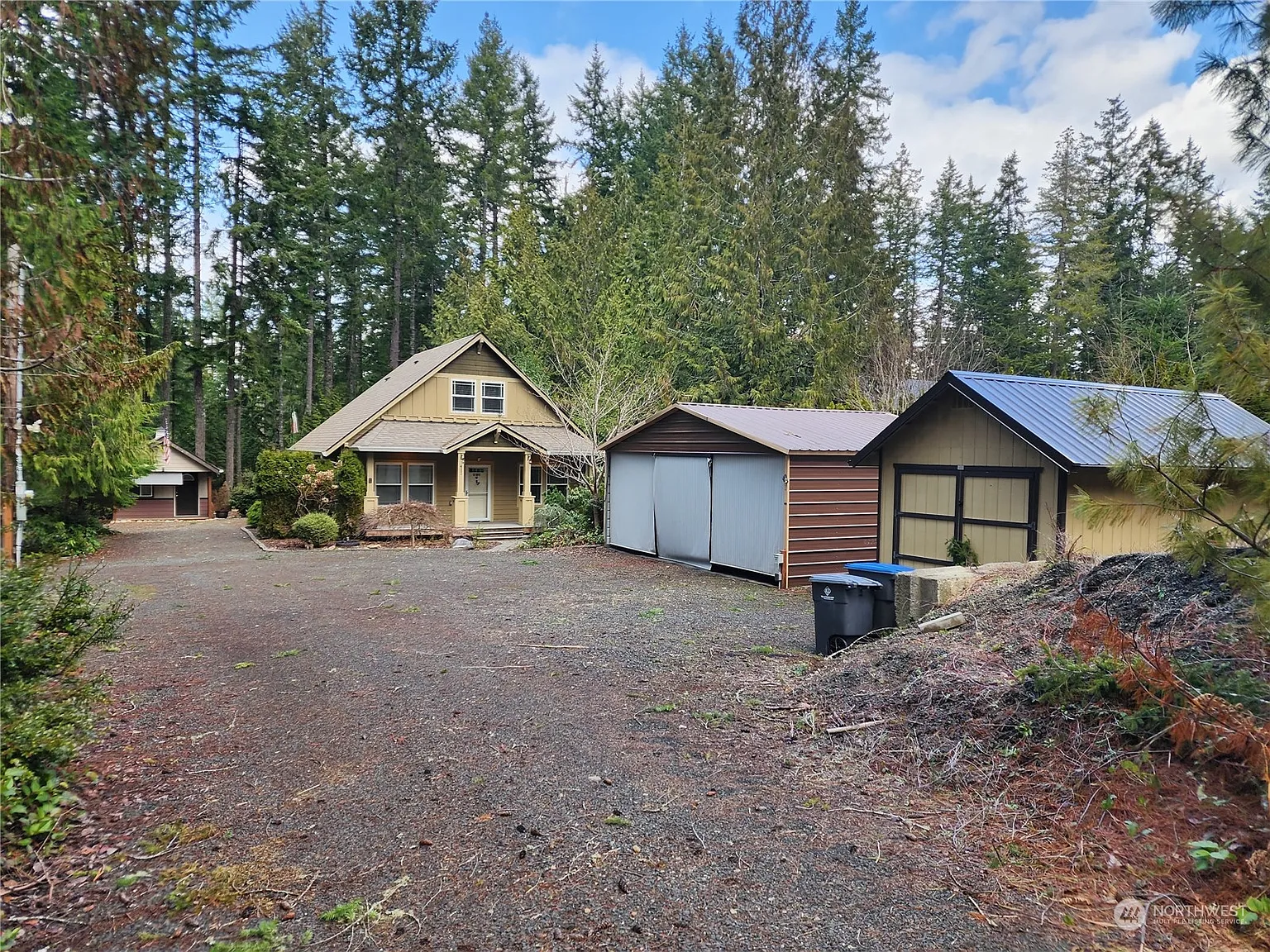 411 E Aycliffe Drive photo 1
