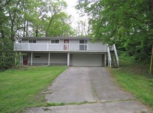 3462 S Manor Dr, Oregon, IL 61061