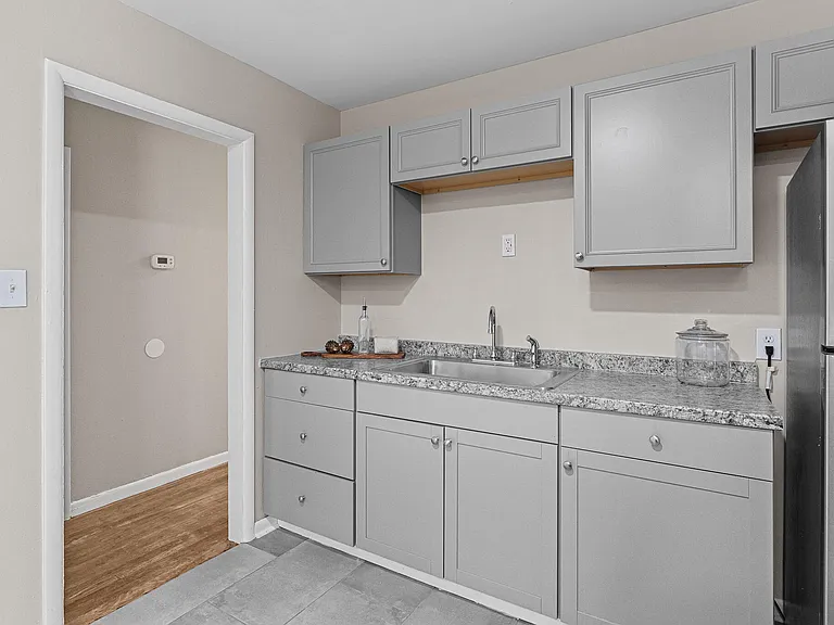1426 Springview Dr — Photo 8
