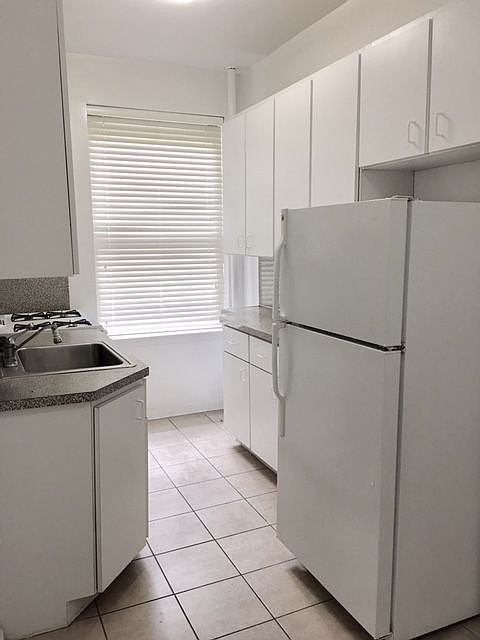 2nd image of 4331 45th St #4E