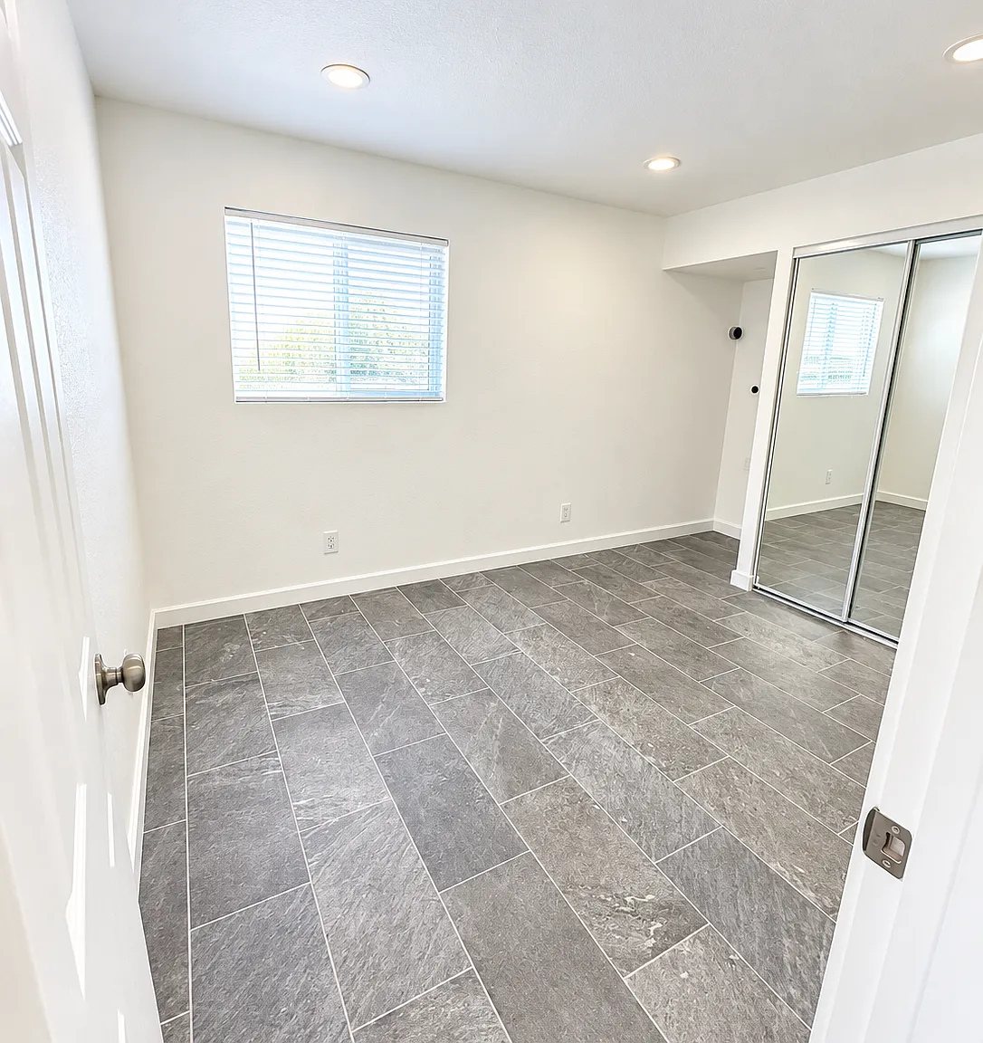 2 bed, 625 sqft, $3,550 — Photo 1