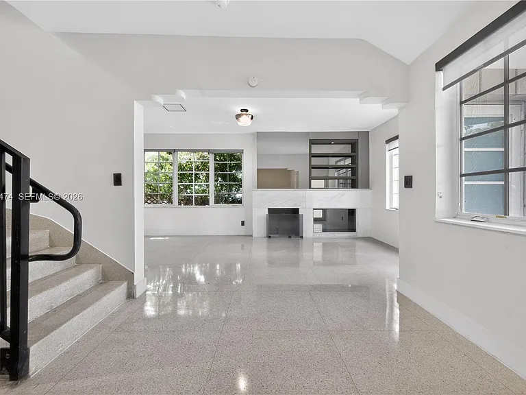 1601 Jefferson Ave #TH — Photo 7