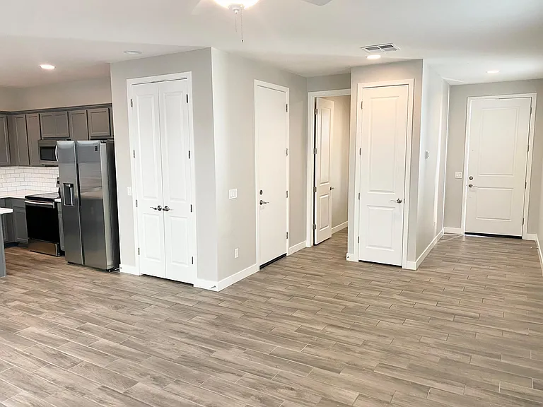 5538 S Dillon — Photo 3