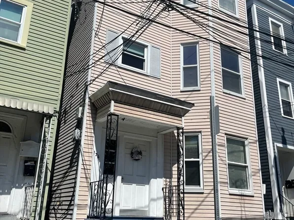 136 Saratoga St #2, Boston, MA 02128