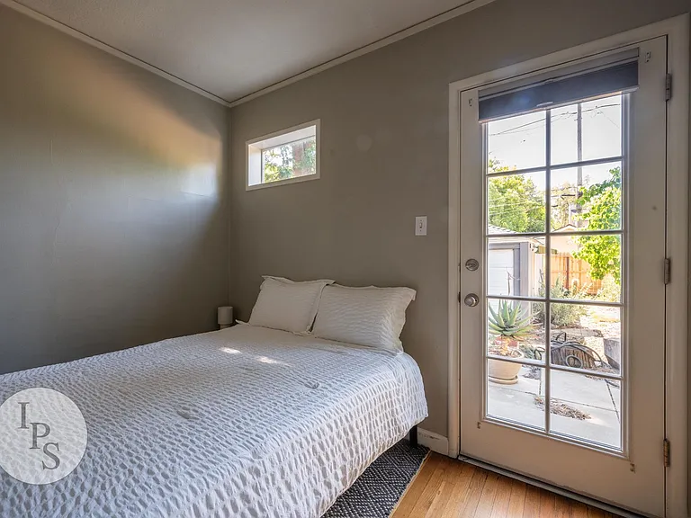 210 E Harvard Ave — Photo 18