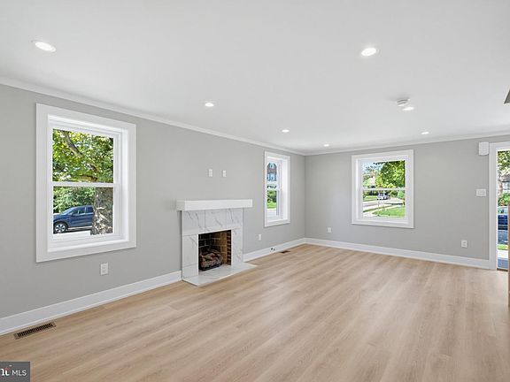 5th image of 1300 Princeton Ave