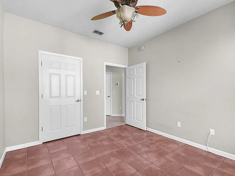 2221 Vista Cove Rd — Photo 23
