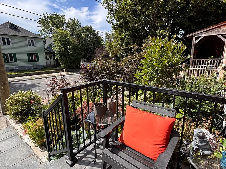 451 Sunnyside Ave — Photo 42