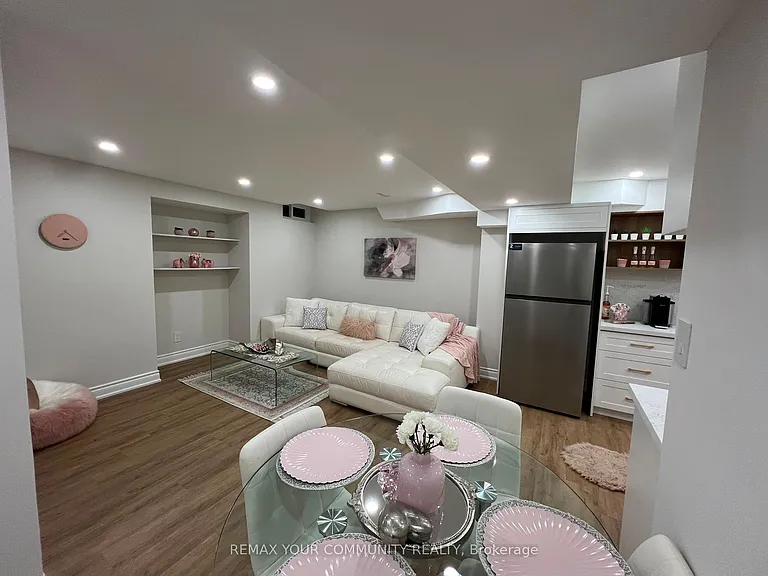 11 Newmill Cres #BASEMENT — Photo 7
