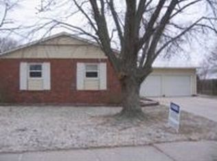 822 E Neal Ave, Salina, KS 67401