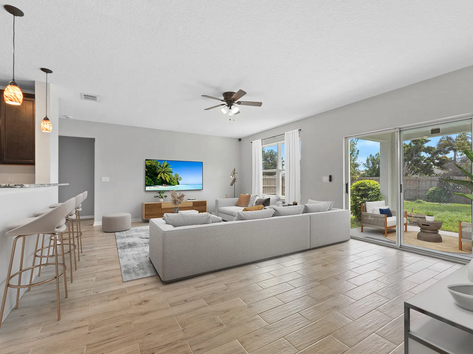 3 bed, 2.0 bath, 1873 sqft, $2,700 — Photo 4