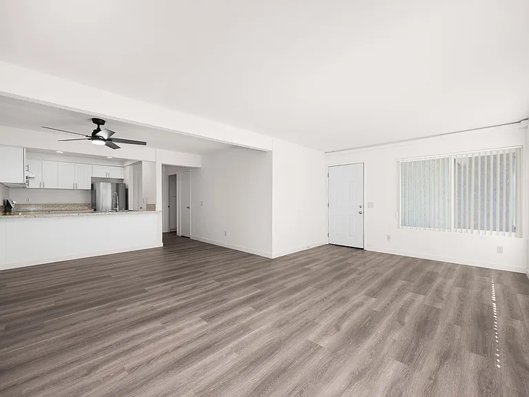 Cambridge Garden Apartments — Photo 31