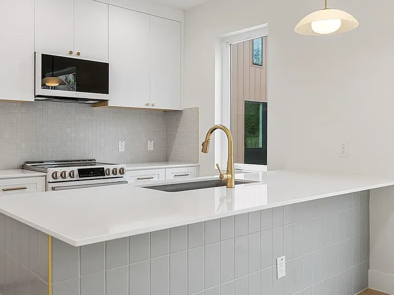3530 Gonzales St #A — Photo 4