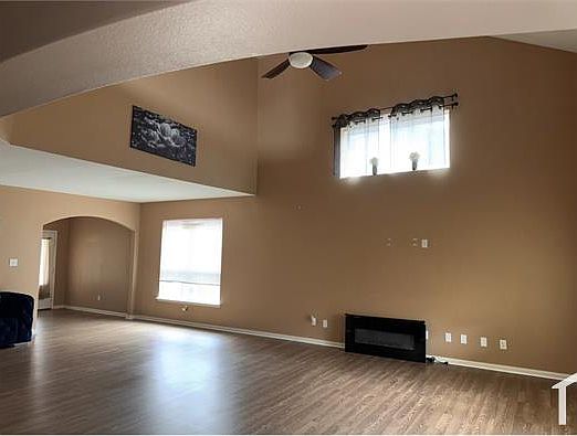 4th image of 4220 Tower Ln
