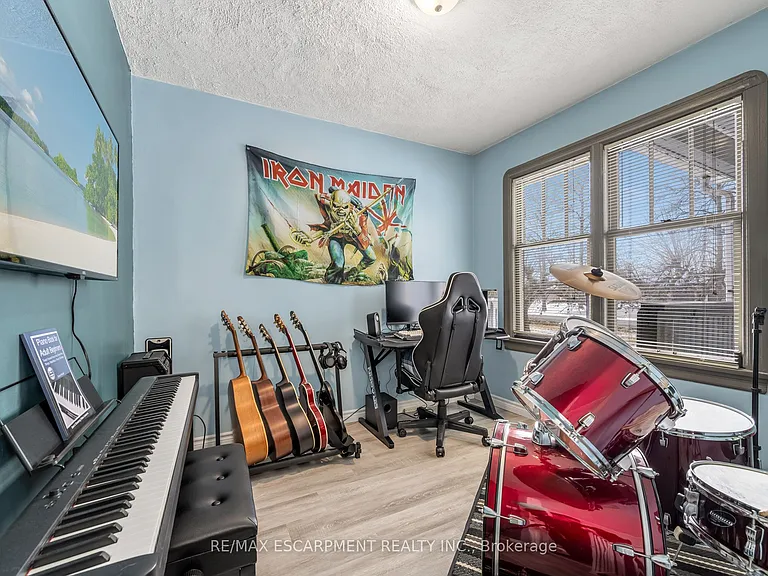 4679 Cherry Ave — Photo 3