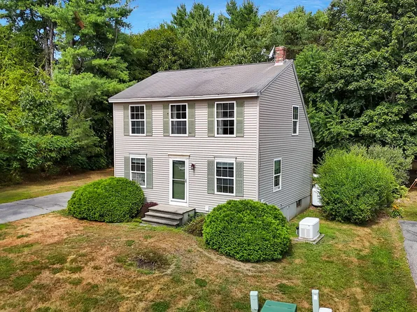 12 Willowdale Drive, Gorham, ME 04038