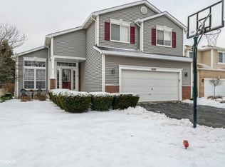 1660 Blanc Ct, Gurnee, IL 60031