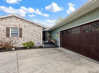 6320 Beaver Lake Dr, Grove City, OH