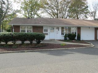 1027B Shetland Dr, Lakewood, NJ
