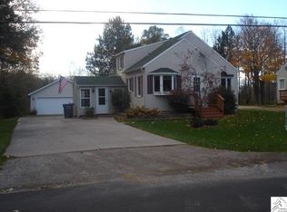 3045 Hutchinson Rd, Duluth, MN 55811