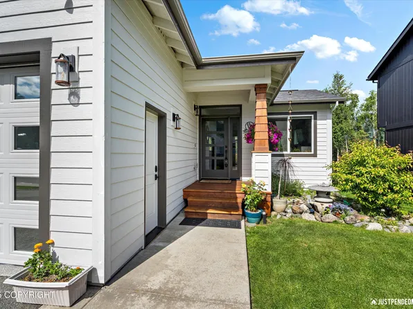 8727 Turlock Dr, Eagle River, AK 99577
