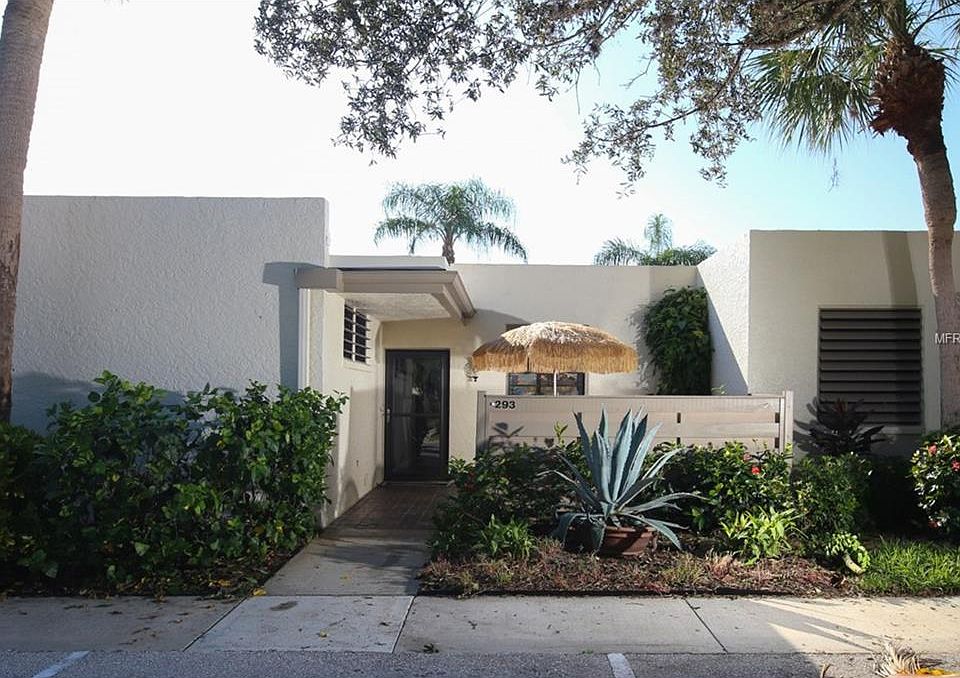 1st image of 293 Sherwood Dr #293