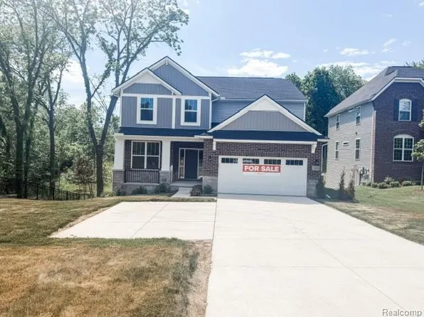 22615 Novi Rd, Novi, MI 48375