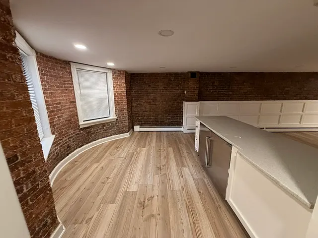 482 Columbus Ave #1A